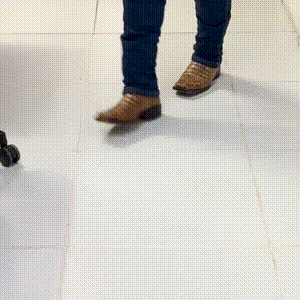 Bruto não, carrancudo: quem é o médico japonês que não larga a bota