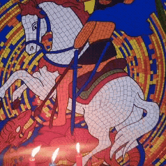 Louvação a Ogum tem fogos para orixás e feijoada servida à noite