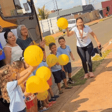 Lutando contra leucemia, Léo teve surpresa dos amigos da escola
