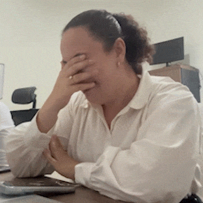 Ao entrar no Direito por acaso, Maria se emociona ao dar a notícia à mãe