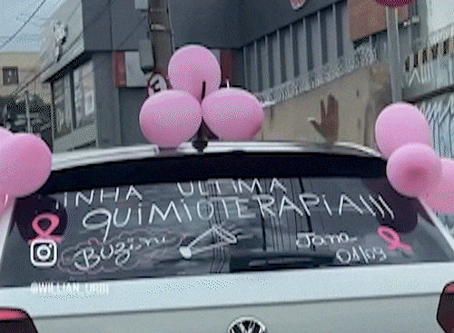 No 1º dia do mês, Jana celebra última quimioterapia pelas ruas de Campo Grande