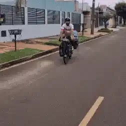 Em cima da ‘Negona’, John pedalou 7 mil km do Ceará a Campo Grande