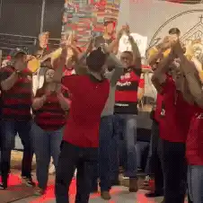 Em dia de fé, flamenguistas recebem bênção de São Judas Tadeu